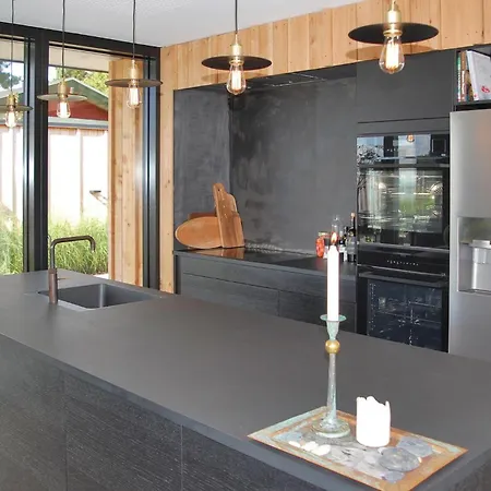 Nice In With 3 Bedrooms And Wifi Semesterbostad