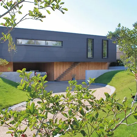 Semesterbostad Nice In With 3 Bedrooms And Wifi