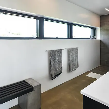 Nice In With 3 Bedrooms And Wifi